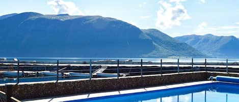 Apartment | Pool | Outdoor pool