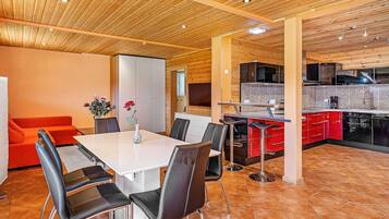 Apartment | Dining