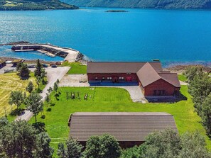 Exterior - Holiday Home in EidsvÃ¥g (Molde)