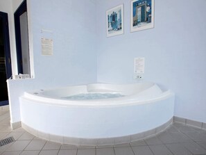House | Spa treatment