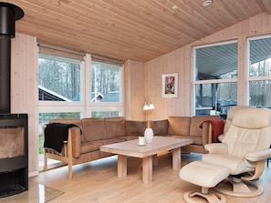 Living room - Luxurious Holiday Home in Haderslev With Private Pool (Haderslev)