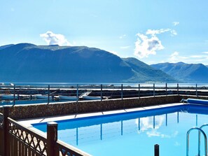 Apartment | Pool | Outdoor pool