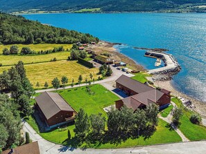 Exterior - Holiday Home in EidsvÃ¥g (Molde)