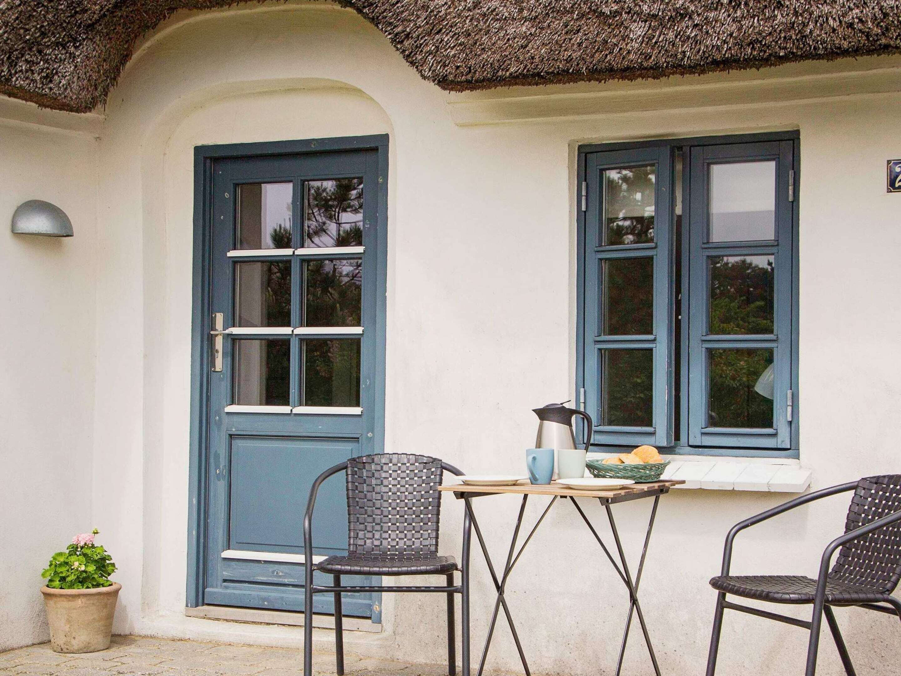 House | Outdoor dining