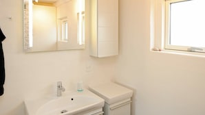 Bathroom - Spacious Holiday Home in Funen near Sea (Assens)