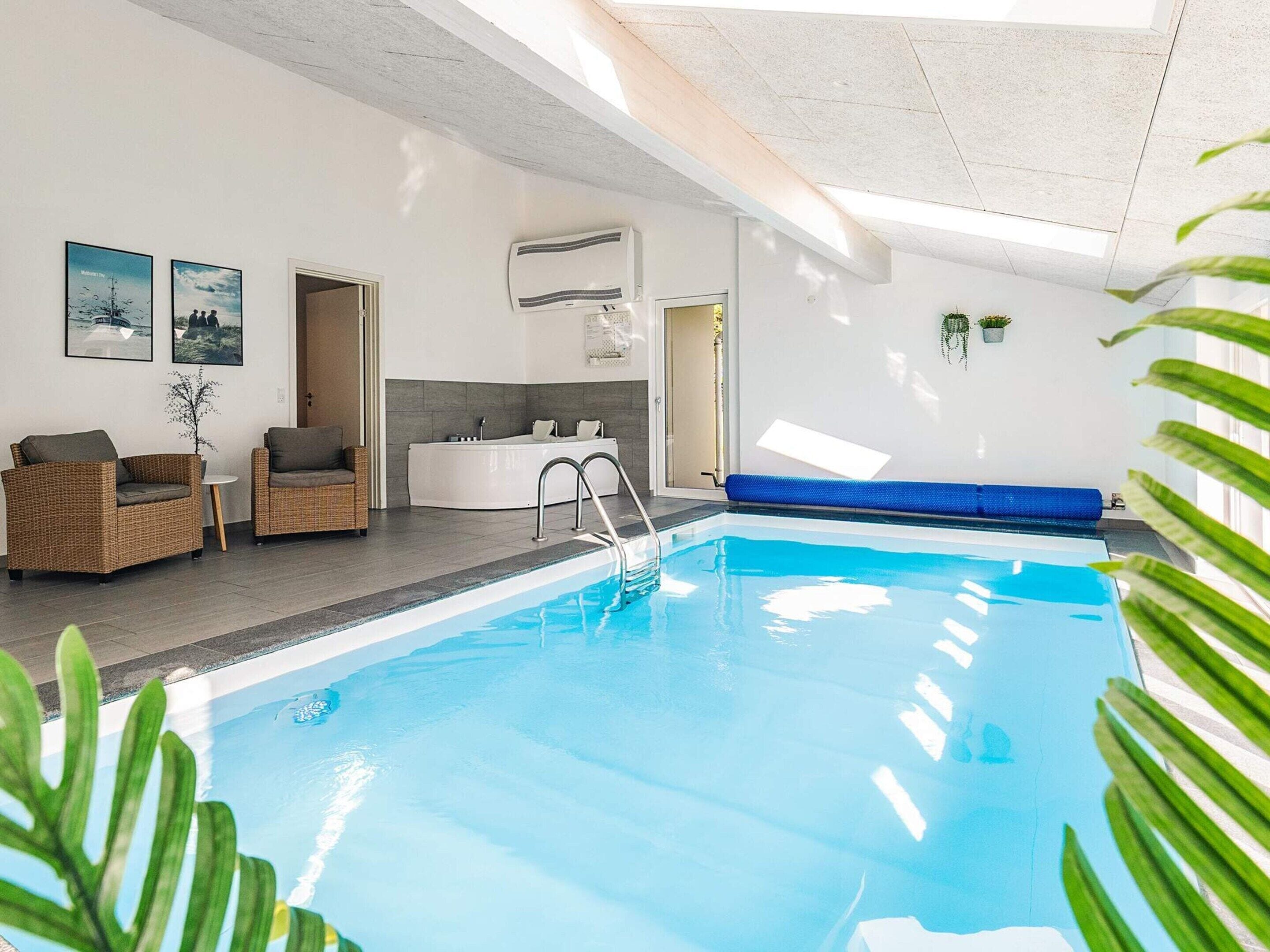 Ferienhaus | Pool | Innenpool, Außenpool