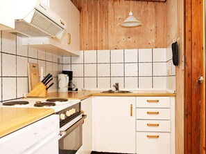 Interior - Serene Holiday Home in Løkken Jutland near Beach (Lokken)