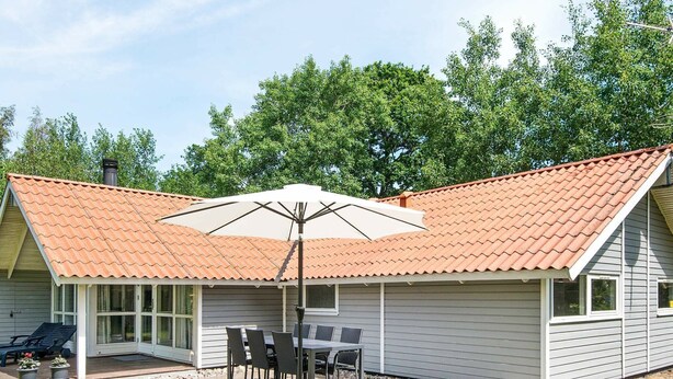 Exterior - Homely Holiday Home in Juelsminde near Sea (Juelsminde)