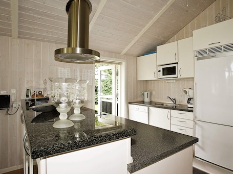 ํ์ฐ์ค | ๋ด๋ถ