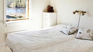 2 bedrooms, individually furnished - 5 Person Holiday Home in Valdemarsvik (Valdemarsvik)