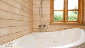 Spa treatment - Charming Holiday Home in Juelsminde With Whirlpool (Horsens)