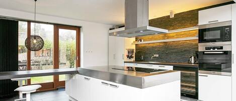 Fridge, microwave, dishwasher, coffee/tea maker