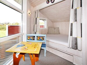 4 bedrooms
