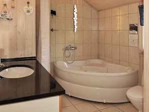 Bathtub
