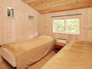 3 bedrooms - 6 Person Holiday Home in Hemmet (Hemmet)