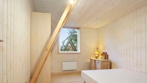 3 bedrooms, cribs/infant beds - Spacious Holiday Home in Jutland With Whirlpool (Farso)