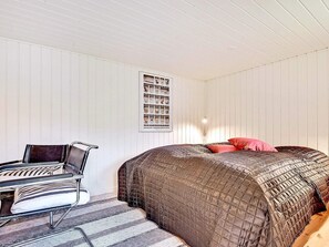 2 Schlafzimmer, Babybetten