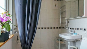 Shower - Holiday Home in Bergkvara (Bergkvara)