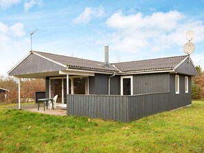 Exterior - Elegant Holiday Home in Fårvang With Sauna (Farvang)