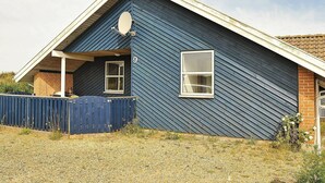 Unclassified image, 3 of 29, button - Cosy Holiday Home in Henne With Swimming Pool (Henne)