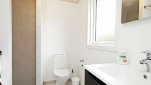 Bathroom - Quaint Holiday Home in Tarm Jutland With Large Terrace (Tarm)