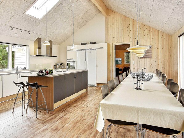 House | Interior - Spacious Holiday Home in Glesborg near Ocean (Glesborg)