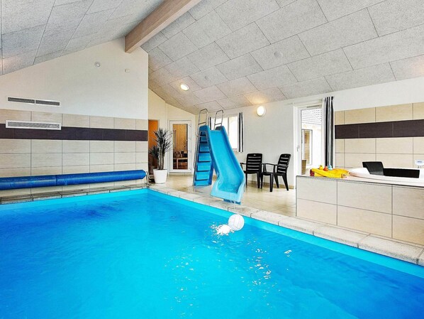 Ferienhaus | Pool | Innenpool, Außenpool