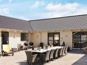 บ้านพัก | รับประทานอาหารกลางแจ้ง