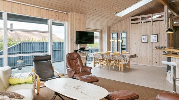 DVD player - Peaceful Holiday Home in Vinderup With Large Terrace (Vinderup)