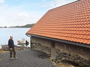 Exterior - Holiday Home in Austrheim (Austrheim)