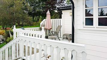 House | Terrace/patio