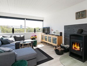 House | Living room - Serene Holiday Home in Løkken near Sea (Lokken)