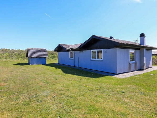 Exterior - Serene Holiday Home in Løkken near Sea (Lokken)