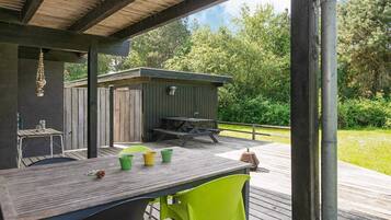 House | Outdoor dining