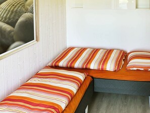 2 bedrooms, bed sheets