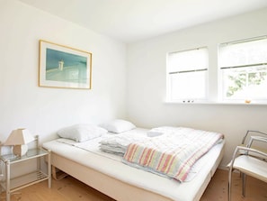 3 Schlafzimmer, Babybetten