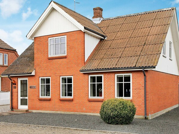Exterior - Modern Holiday Home in Grenaa Close to Beach (Grenaa)