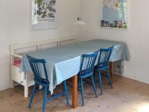 Dining - Cozy Holiday Home in Stege near Beach (Stege)
