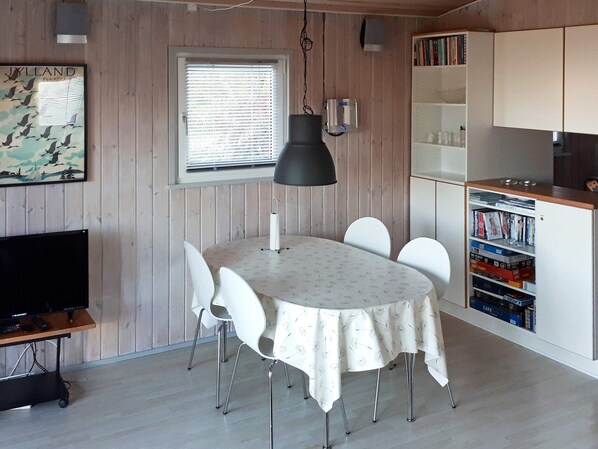 House | Dining