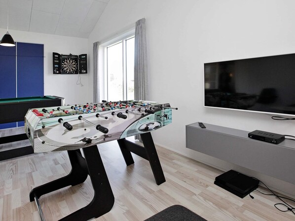 Interior - Luxury Spa Retreat by Sea (Harboore)