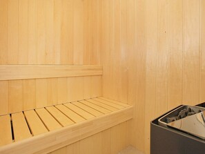 Sauna - Luxury Spa Retreat by Sea (Harboore)