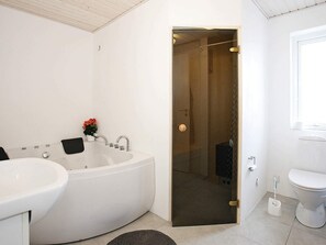 House | Spa treatment - Luxury Spa Retreat by Sea (Harboore)