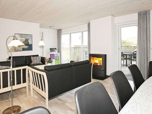 House | Living area - Luxury Spa Retreat by Sea (Harboore)