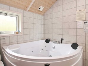 House | Spa treatment