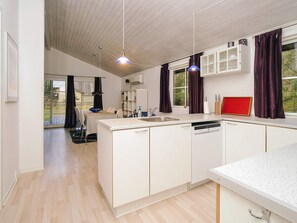 Interior - Idyllic Holiday Home in Store Fuglede near Forest (Store Fuglede)