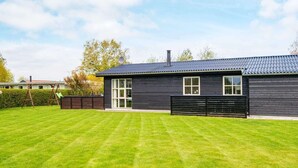 3 Schlafzimmer, Babybetten