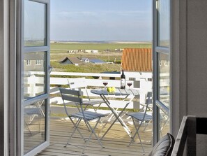 Exterior - Scenic Holiday Home in Ringkøbing near Sea (Ringkobing)