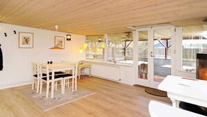 Dining - 5 Person Holiday Home in Ans By (Ans)