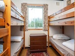 2 Schlafzimmer, Babybetten