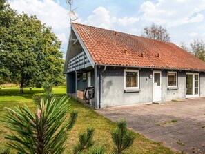 Exterior - 11 Person Holiday Home in Orsted-by Traum (Ørsted)